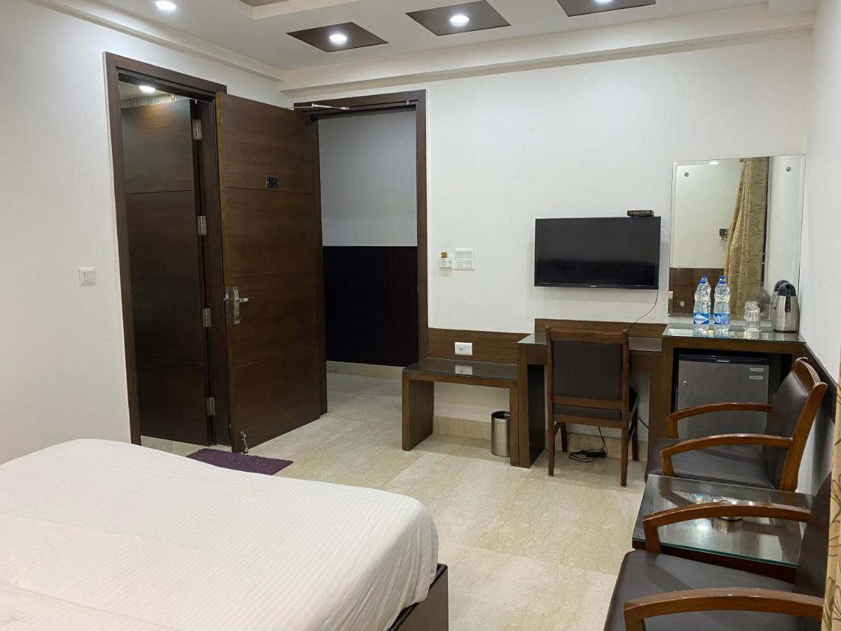Sheesh Mahal Bed & Breakfast นิวเดลี ภายนอก รูปภาพ