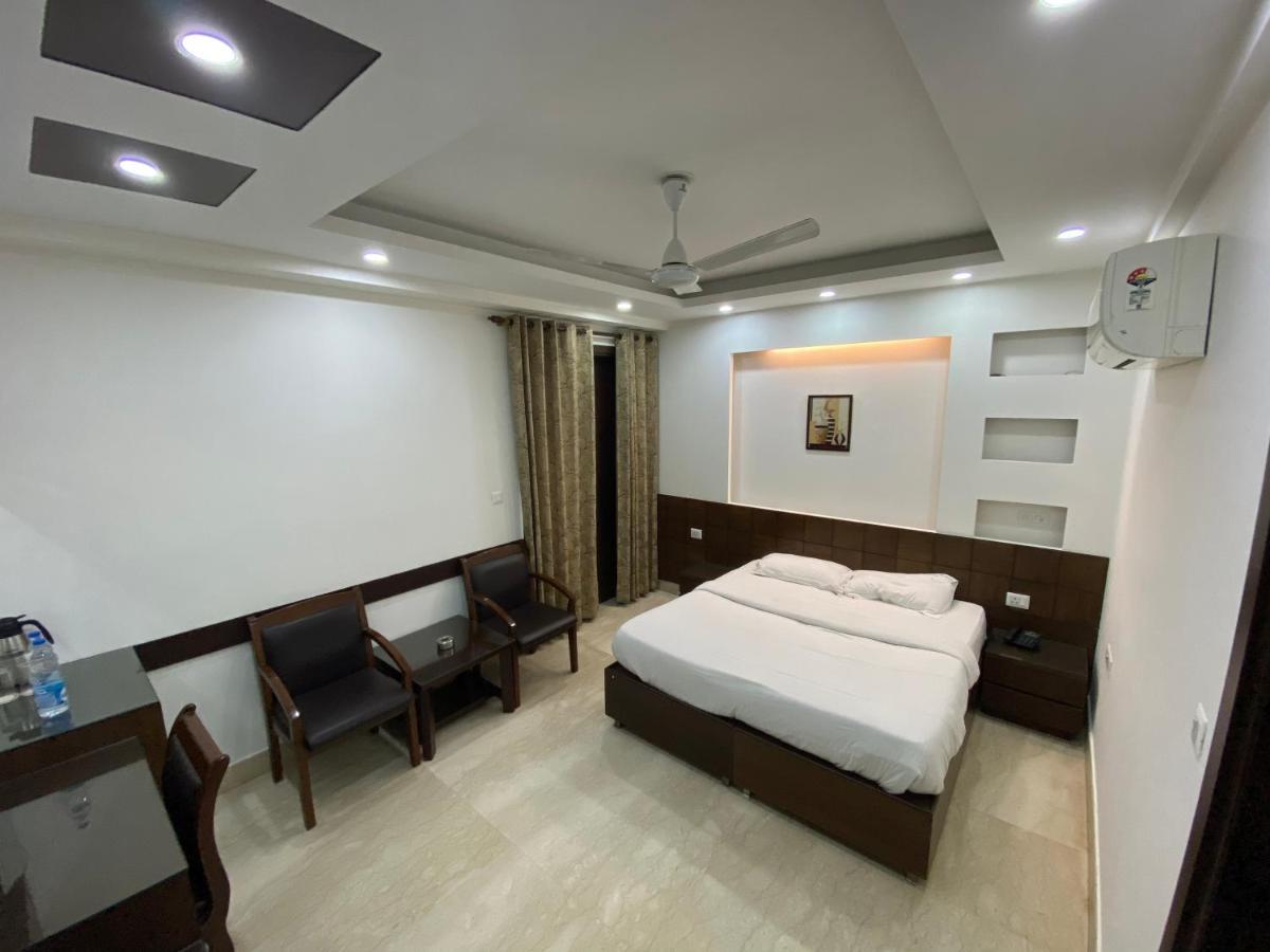 Sheesh Mahal Bed & Breakfast นิวเดลี ภายนอก รูปภาพ